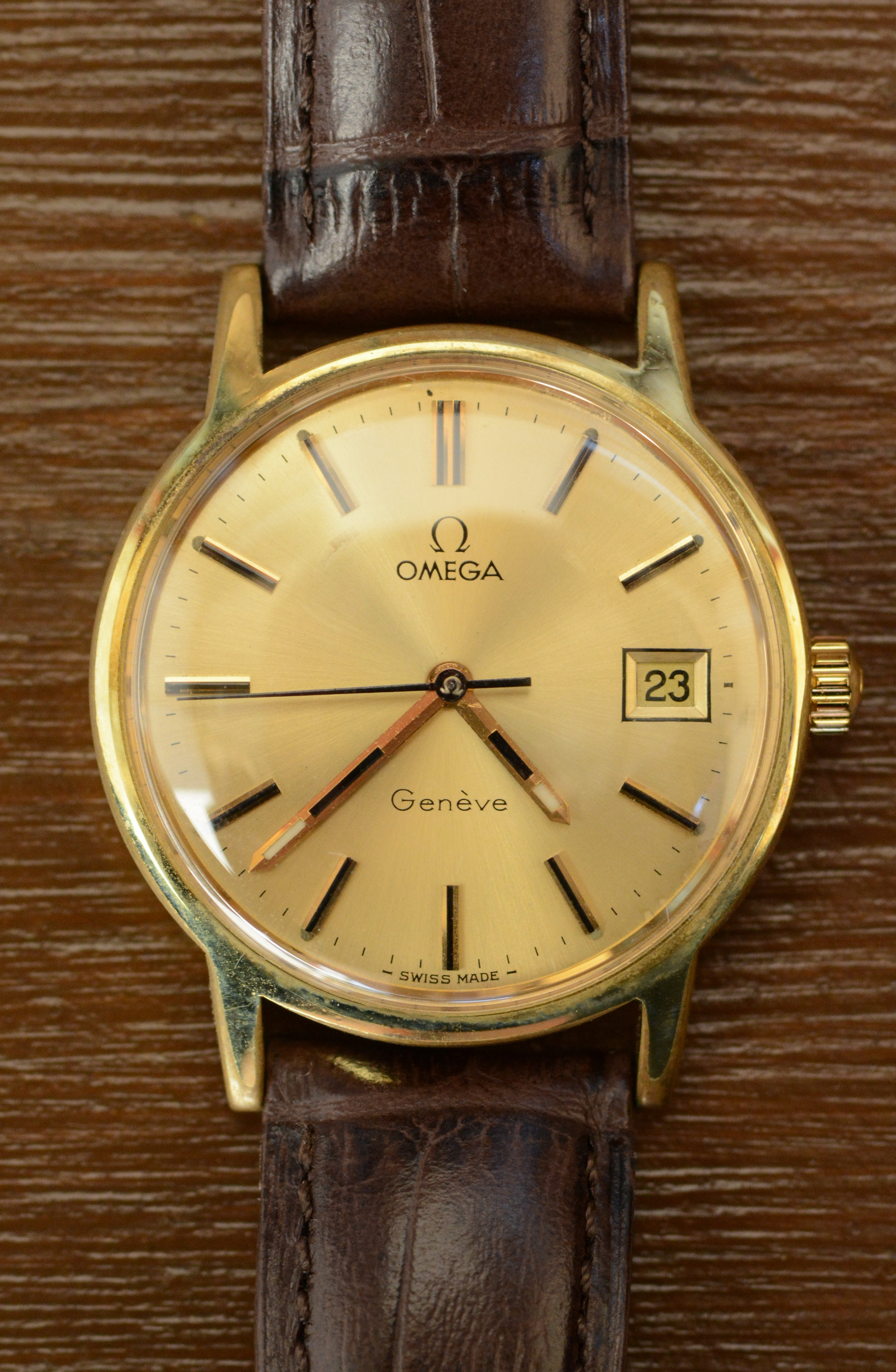 Omega Genève Date 136.041